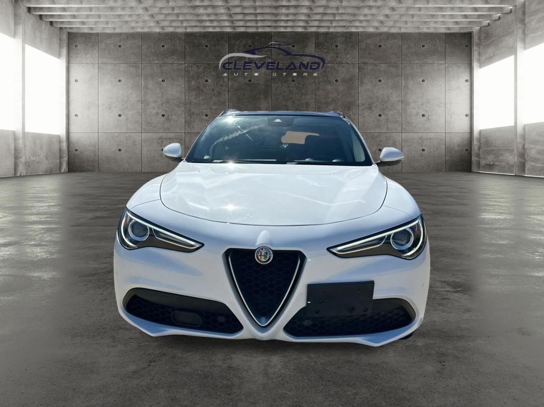 Alfa Romeo Stelvio  2018