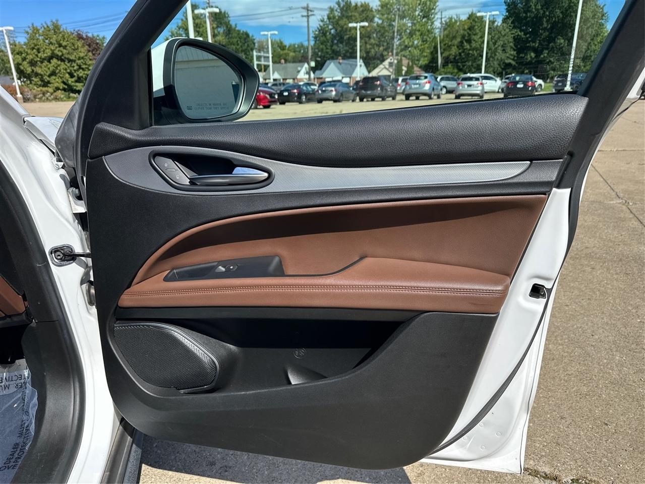 Alfa Romeo Stelvio  2018