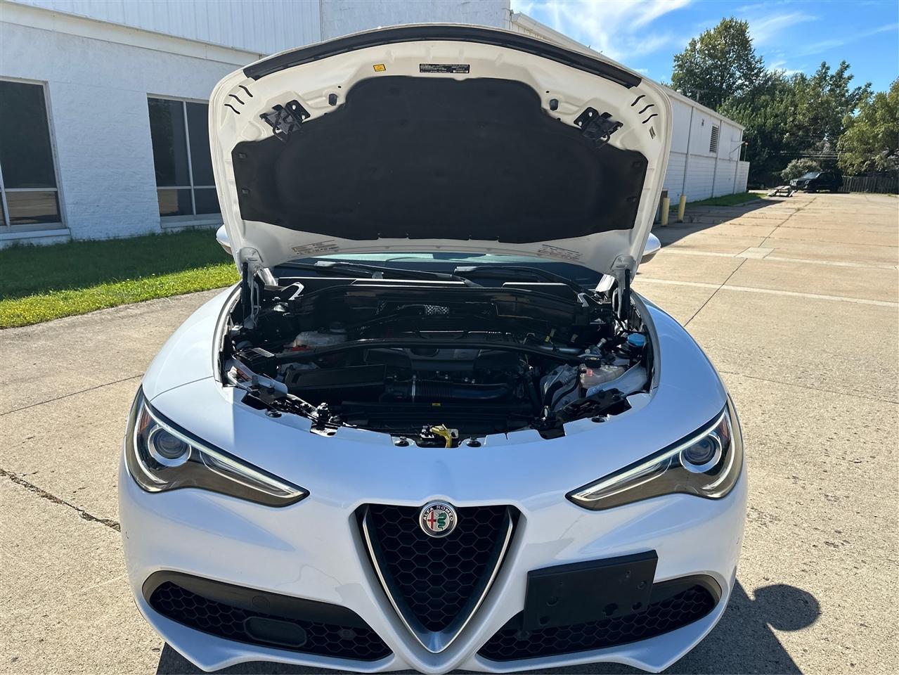 Alfa Romeo Stelvio  2018