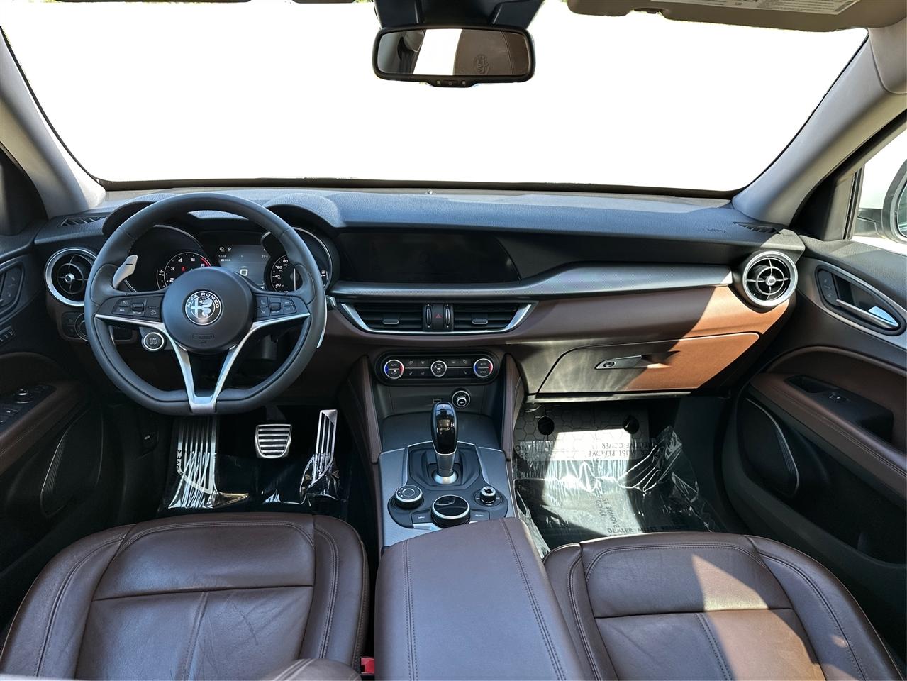 Alfa Romeo Stelvio  2018