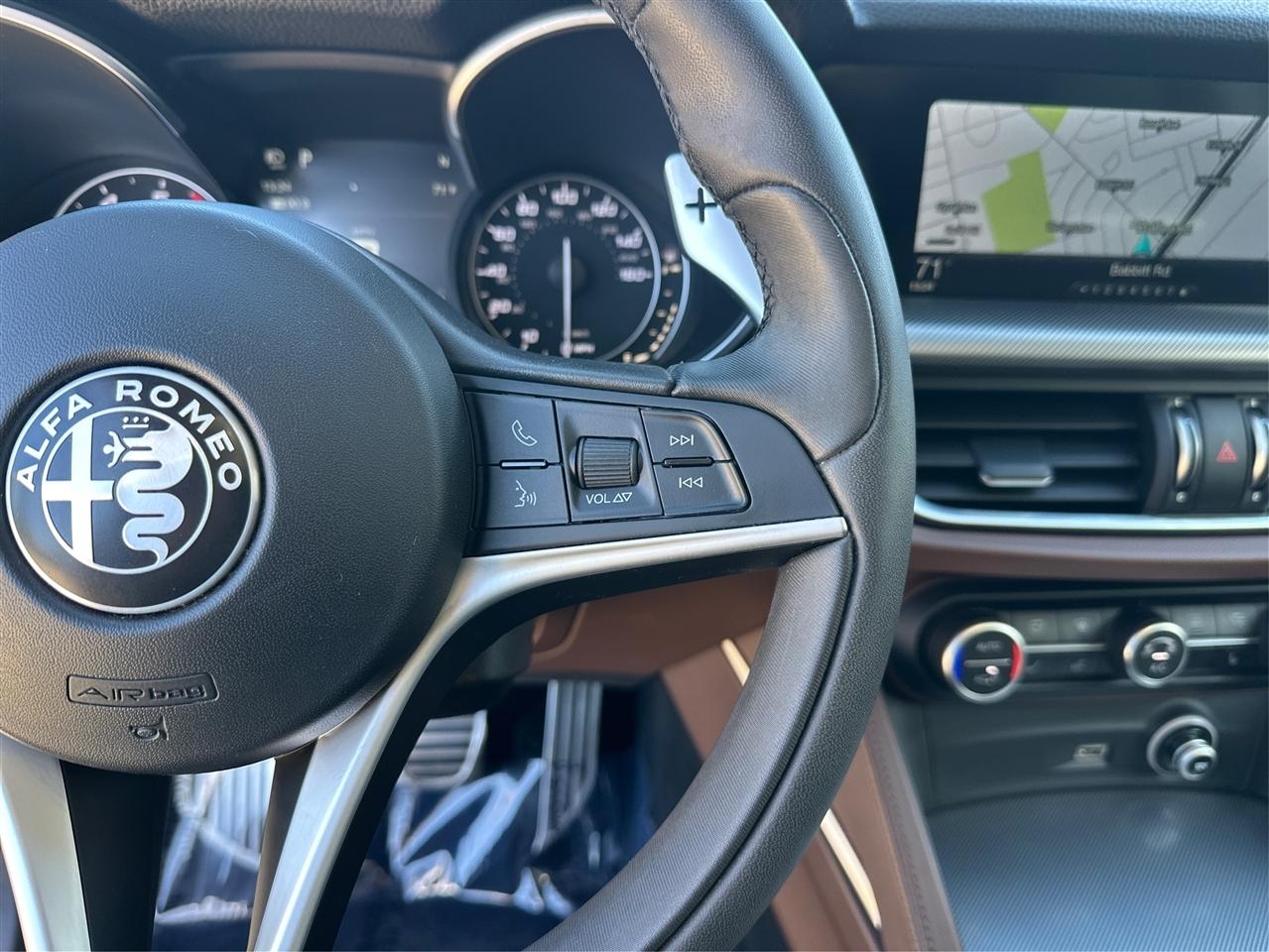 Alfa Romeo Stelvio  2018
