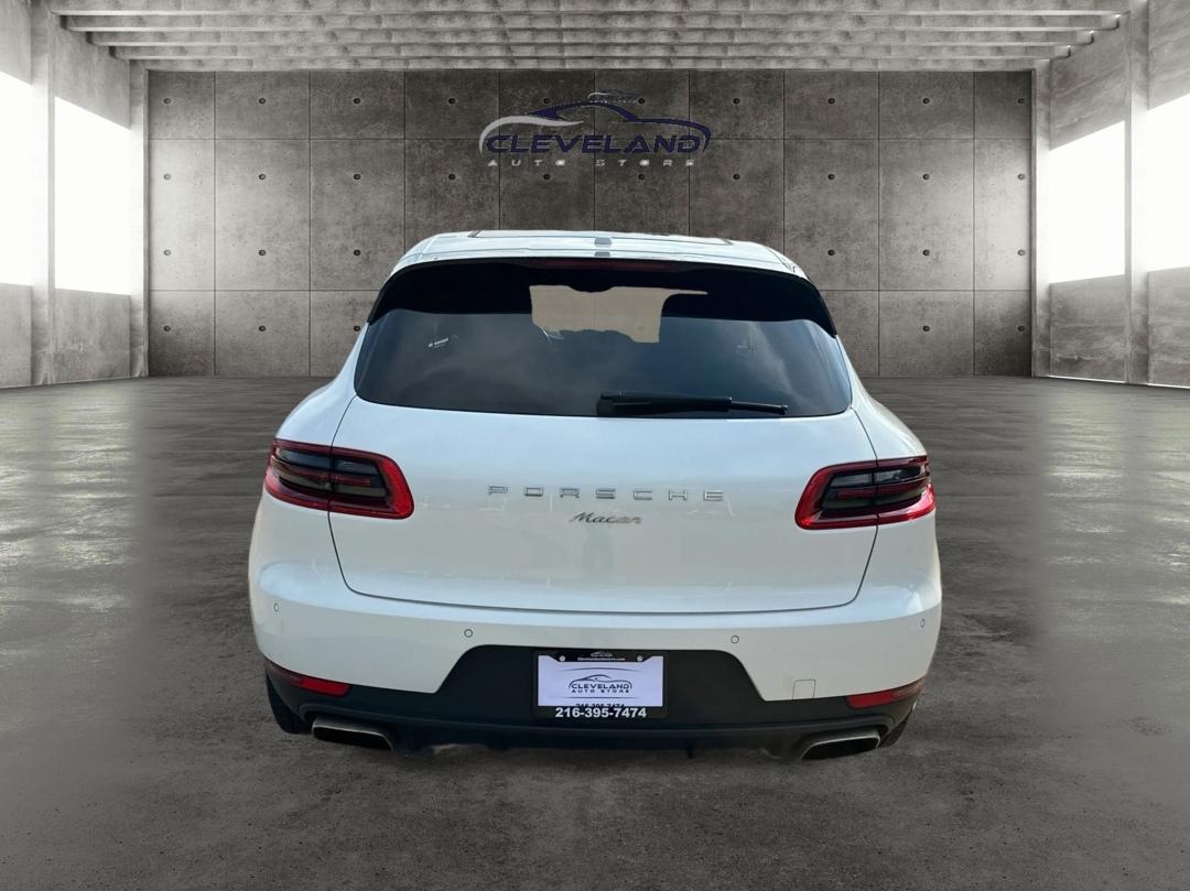 Porsche Macan  2017
