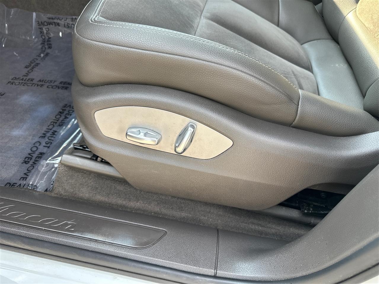 Porsche Macan  2017