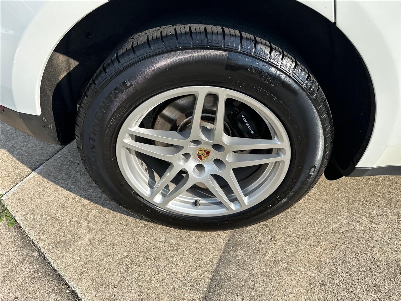 Porsche Macan  2017