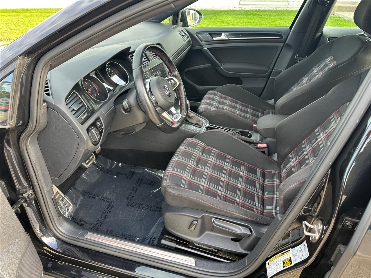Volkswagen Golf GTI  2017