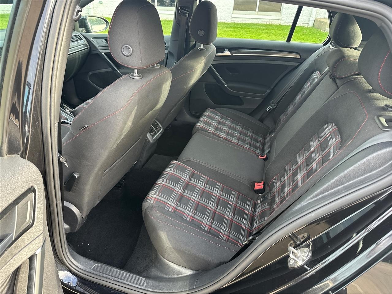 Volkswagen Golf GTI  2017