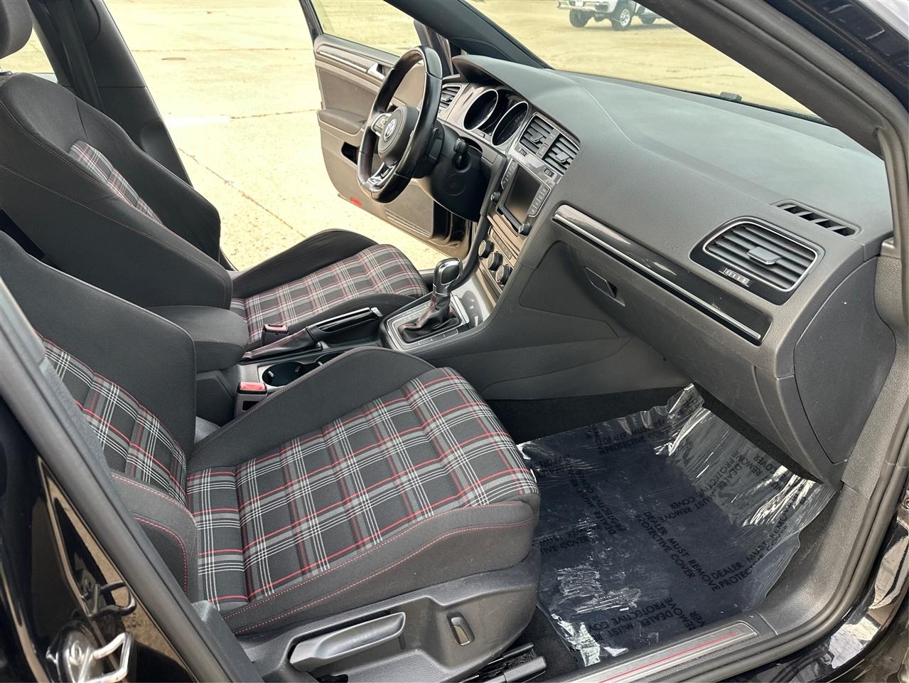Volkswagen Golf GTI  2017
