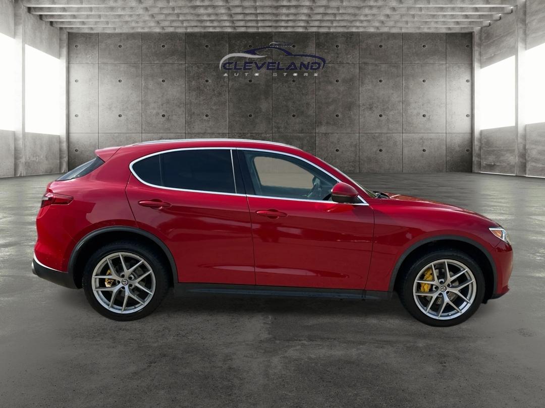 Alfa Romeo Stelvio  2018