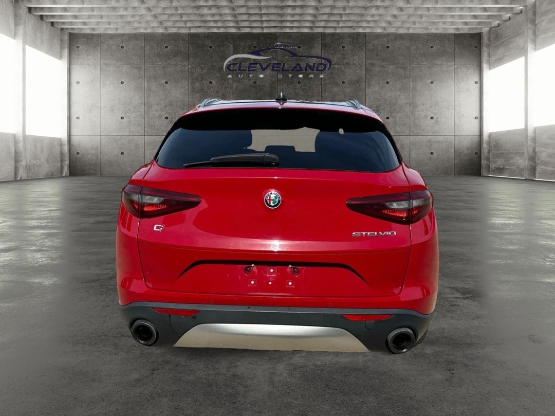 Alfa Romeo Stelvio  2018