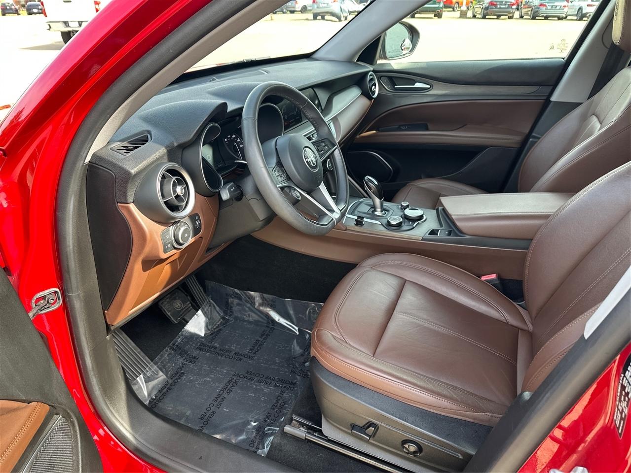 Alfa Romeo Stelvio  2018