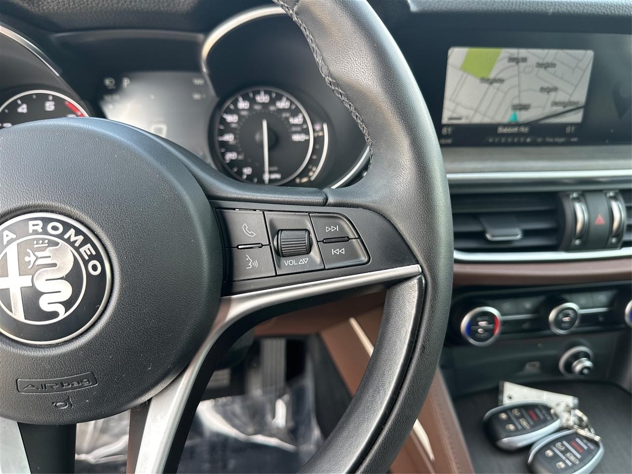 Alfa Romeo Stelvio  2018