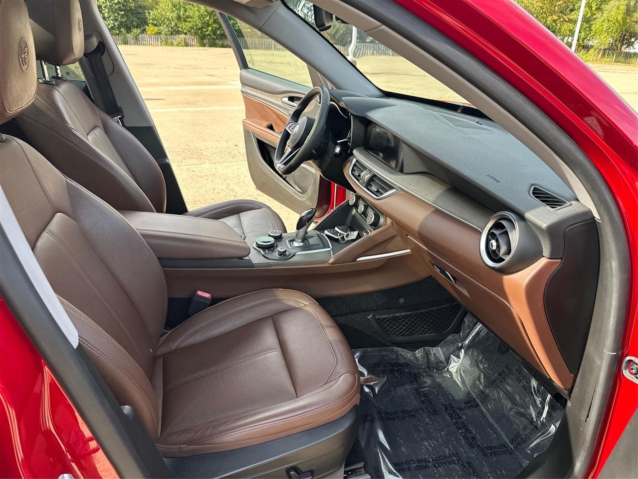 Alfa Romeo Stelvio  2018