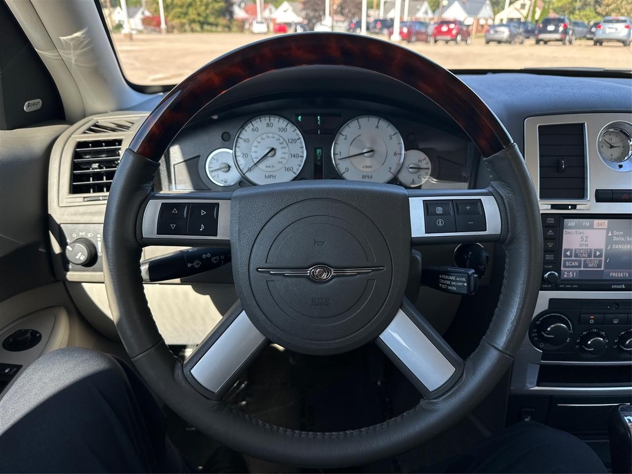 Chrysler 300  2009
