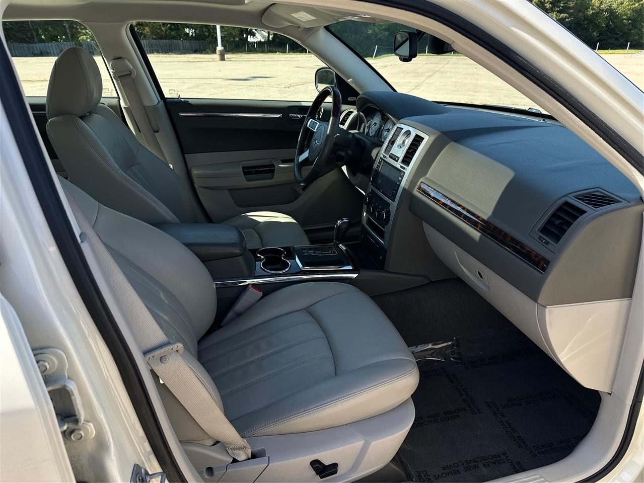 Chrysler 300  2009