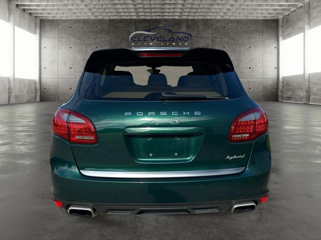 Porsche Cayenne Hybrid  2014