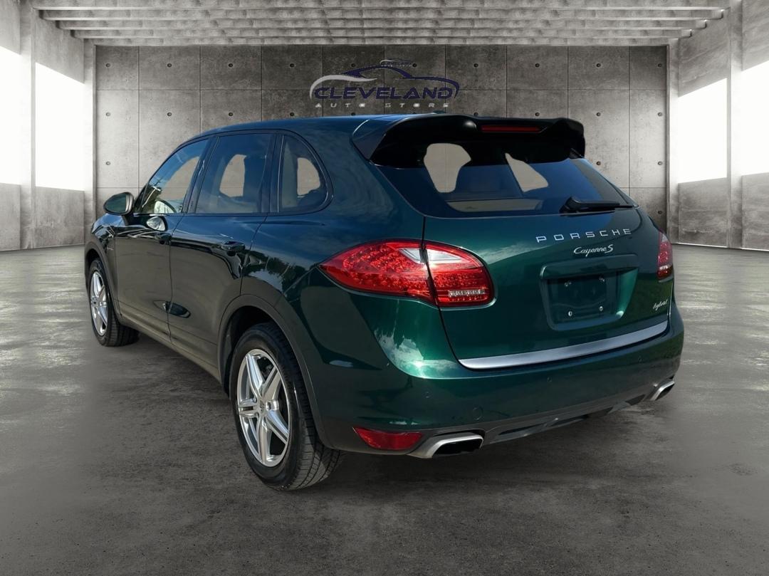 Porsche Cayenne Hybrid  2014