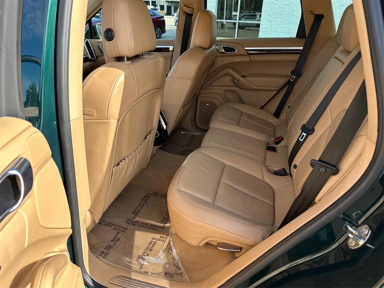 Porsche Cayenne Hybrid  2014