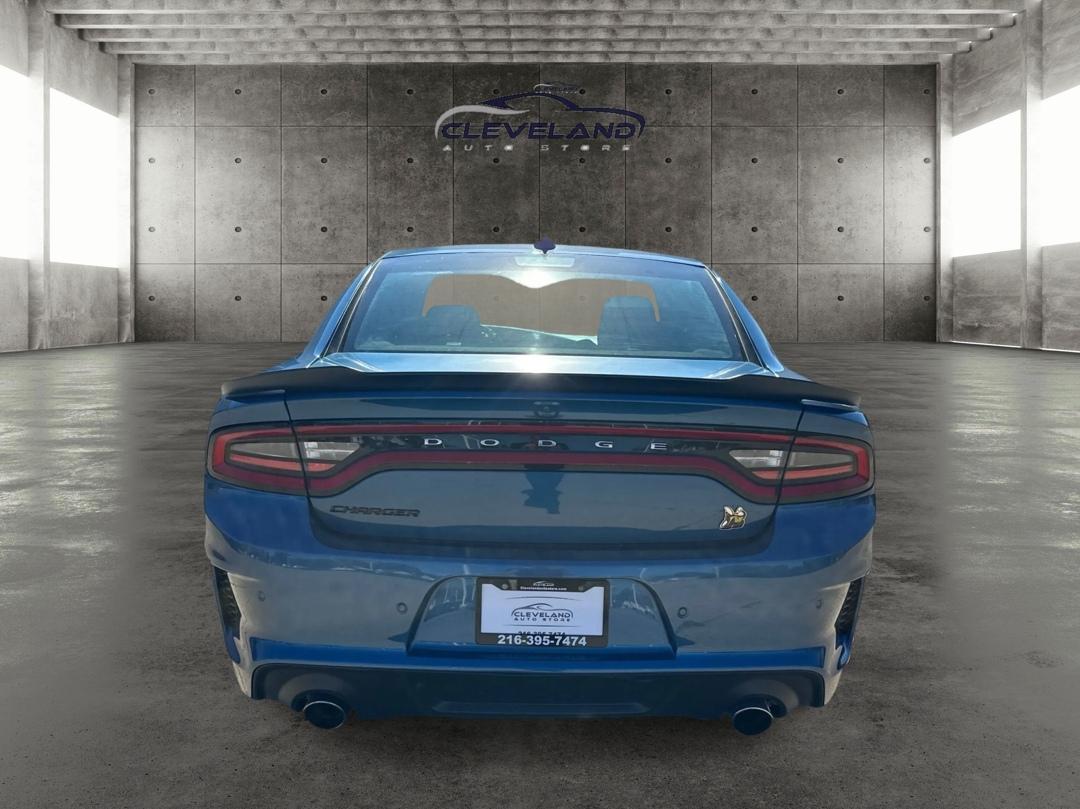 Dodge Charger  2021