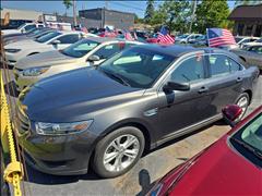 2017 Ford Taurus 