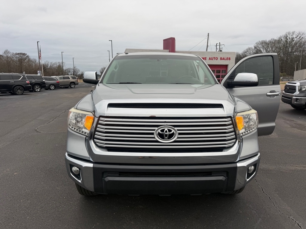 Toyota Tundra  2015