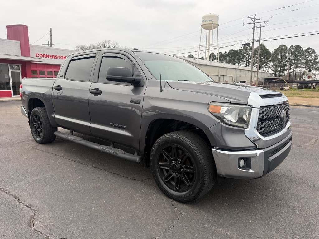 Toyota Tundra  2018