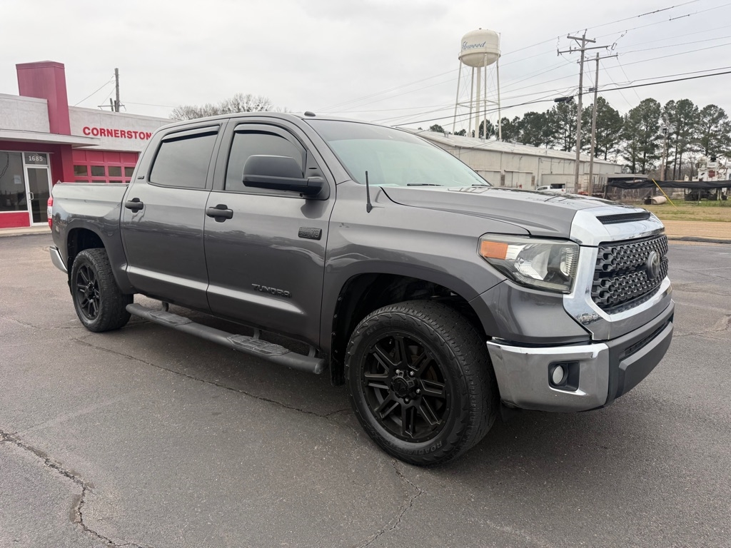 Toyota Tundra  2018