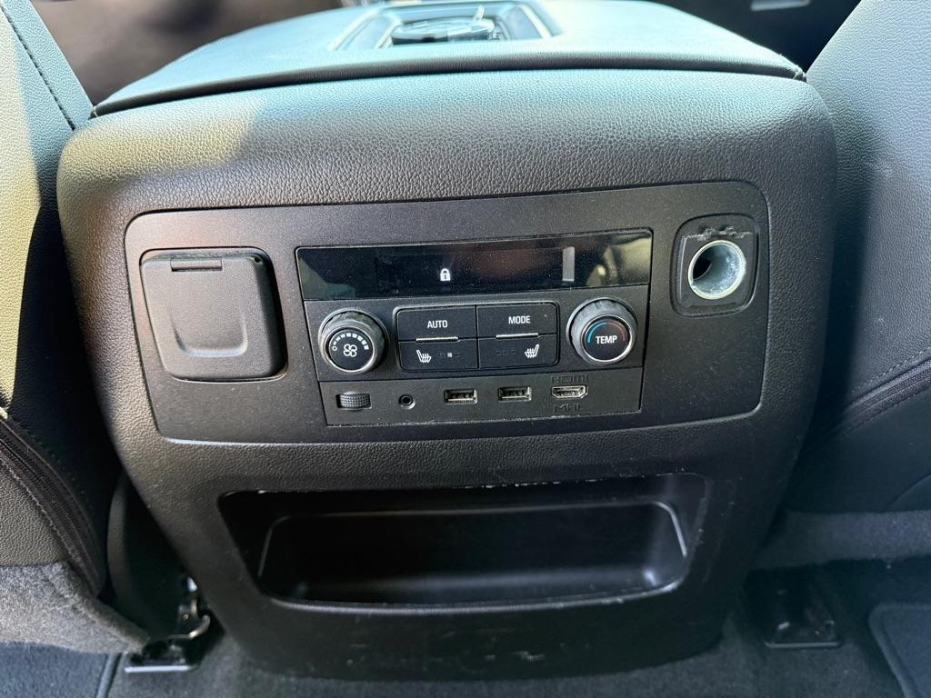 Chevrolet Tahoe  2018