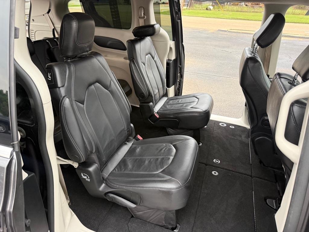 Chrysler Pacifica  2022