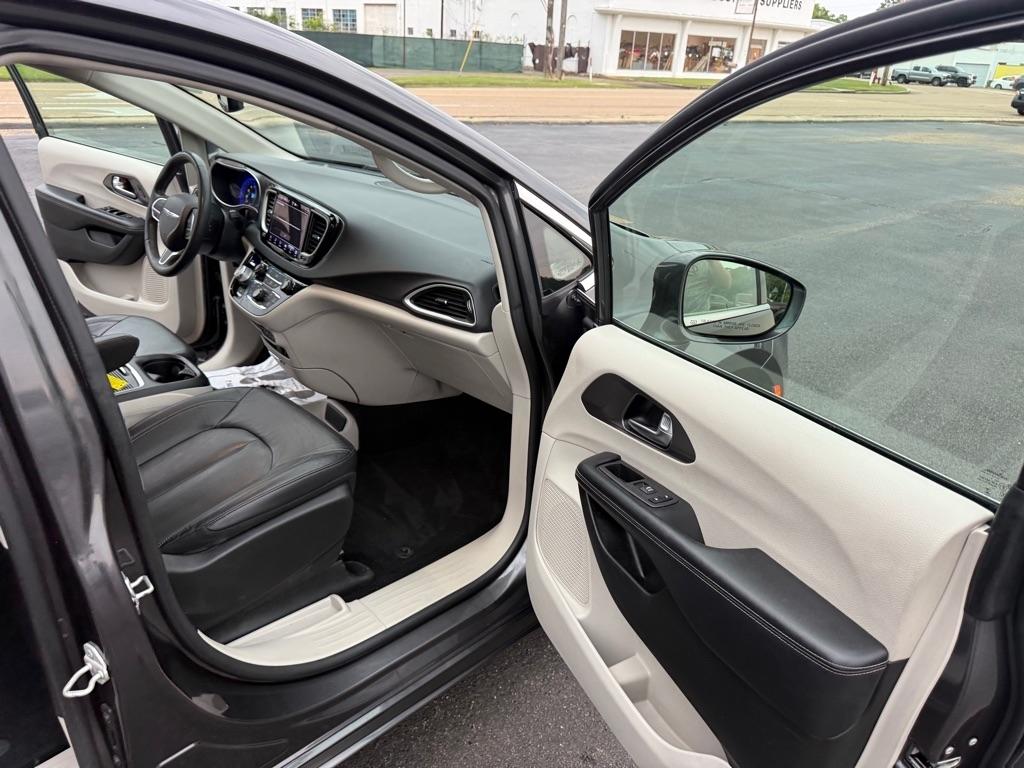 Chrysler Pacifica  2022