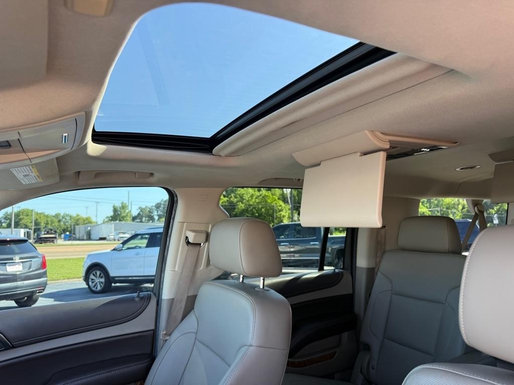 Chevrolet Suburban  2016