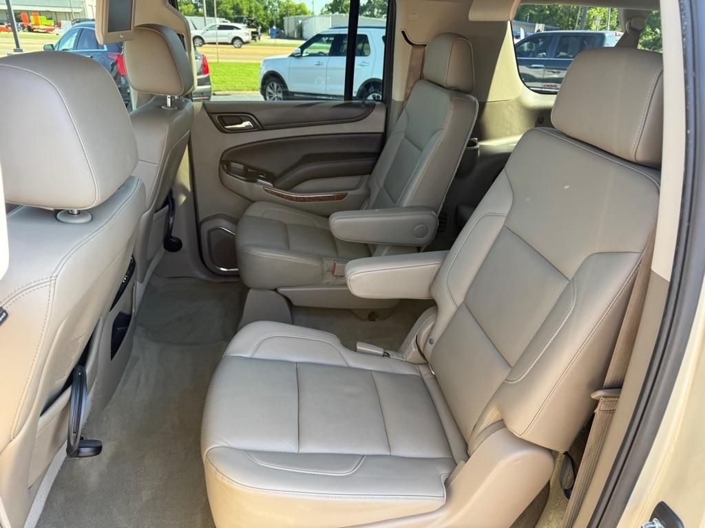 Chevrolet Suburban  2016