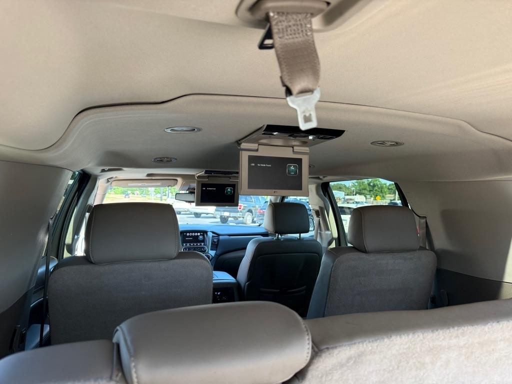 Chevrolet Suburban  2016