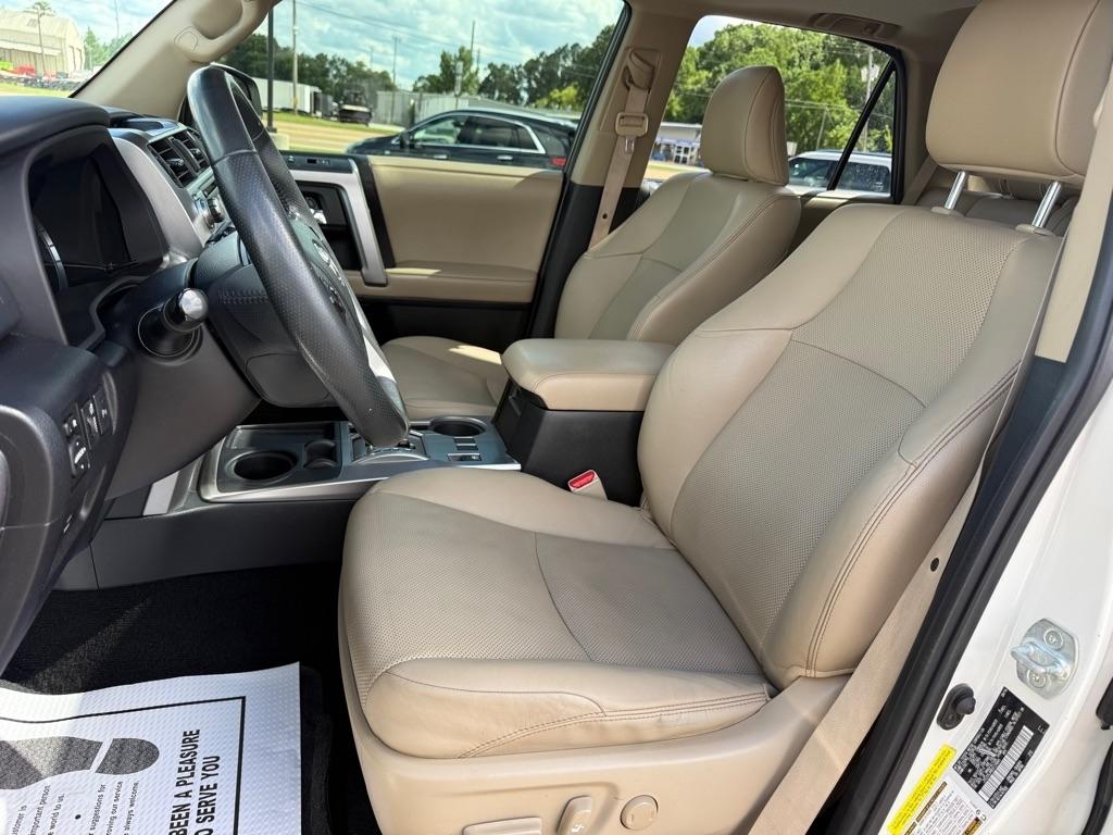 Toyota 4Runner  2016