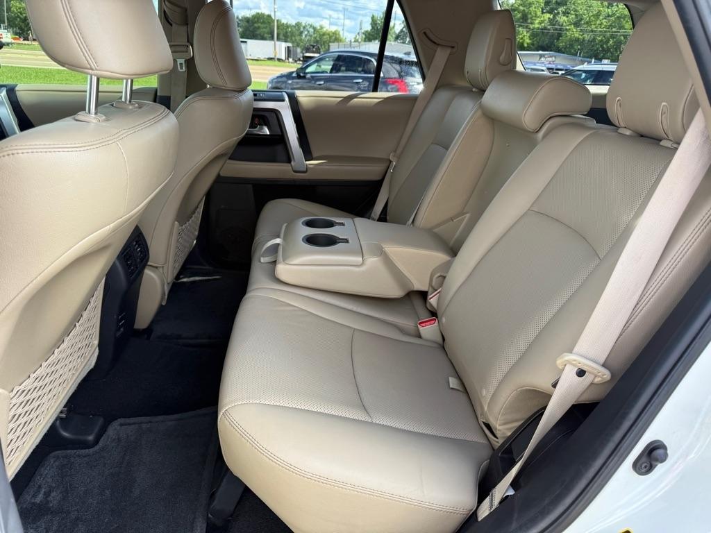 Toyota 4Runner  2016