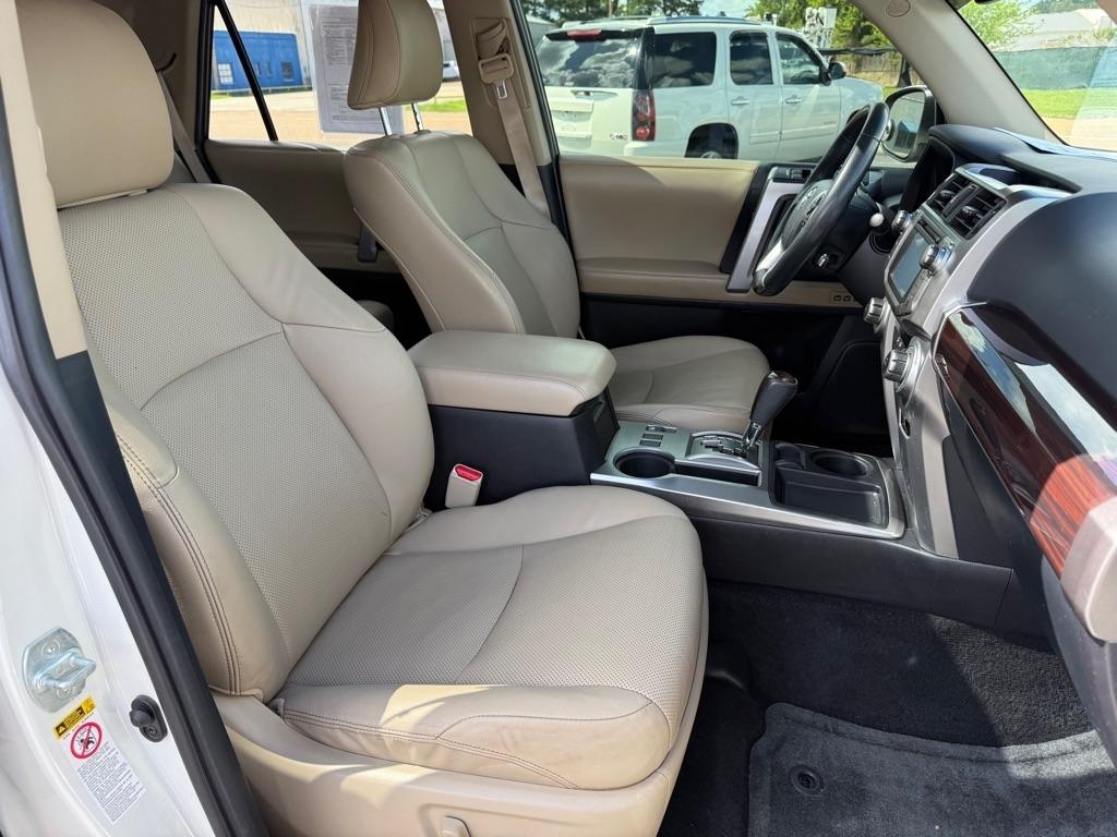 Toyota 4Runner  2016