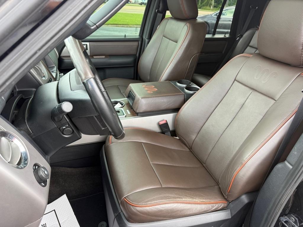 Ford Expedition  2017