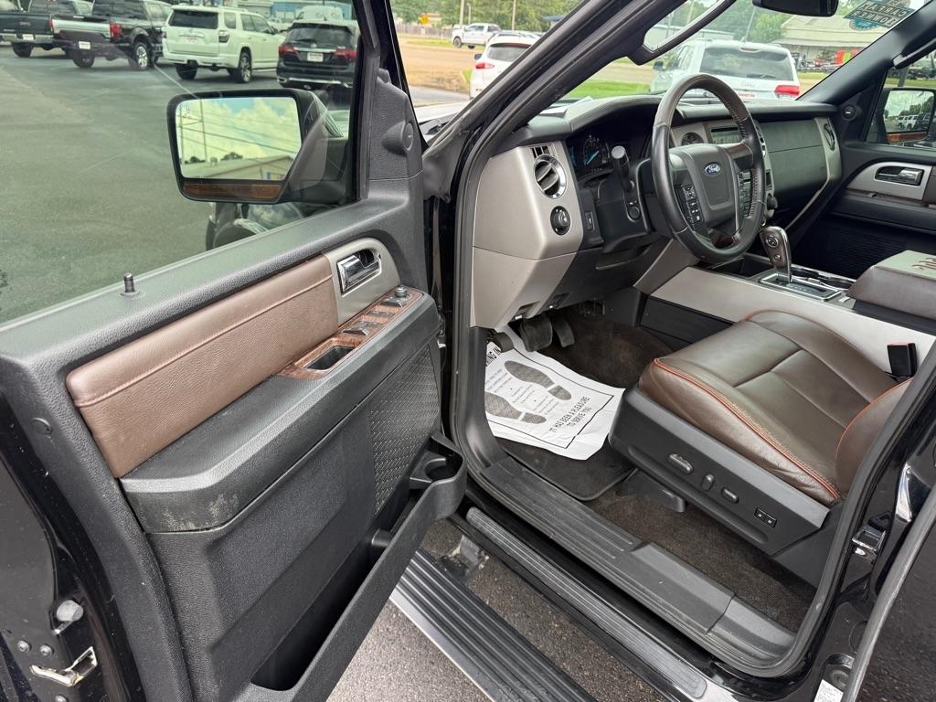 Ford Expedition  2017