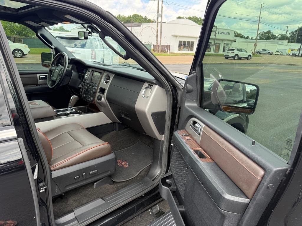 Ford Expedition  2017