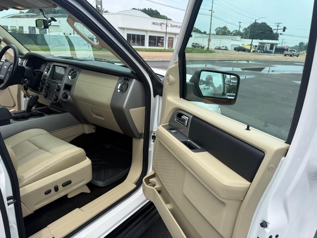 Ford Expedition  2016