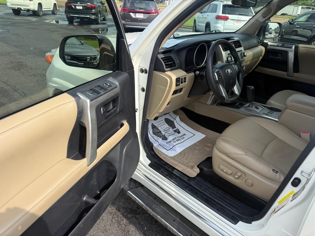 Toyota 4Runner  2013