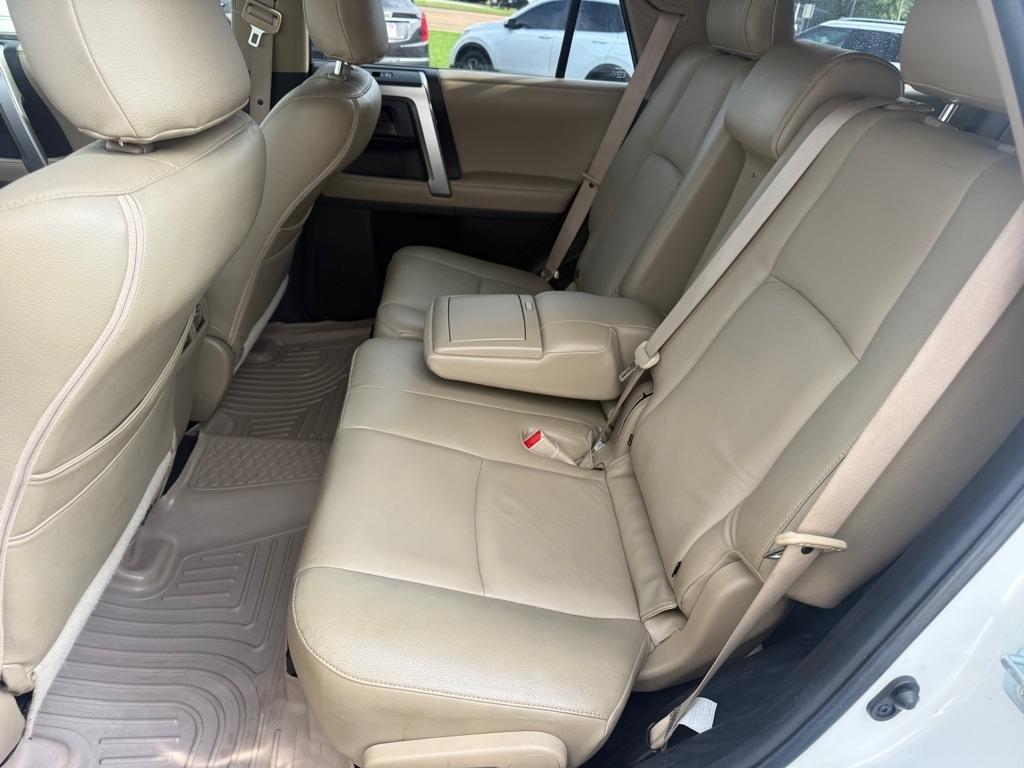 Toyota 4Runner  2013