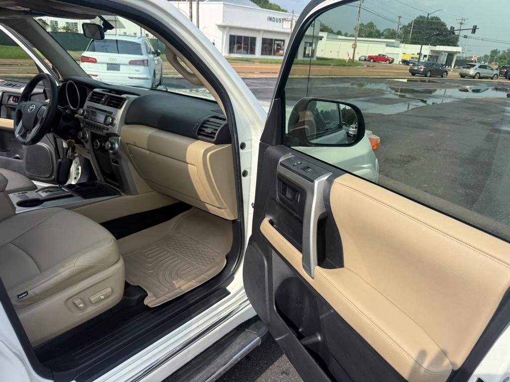 Toyota 4Runner  2013