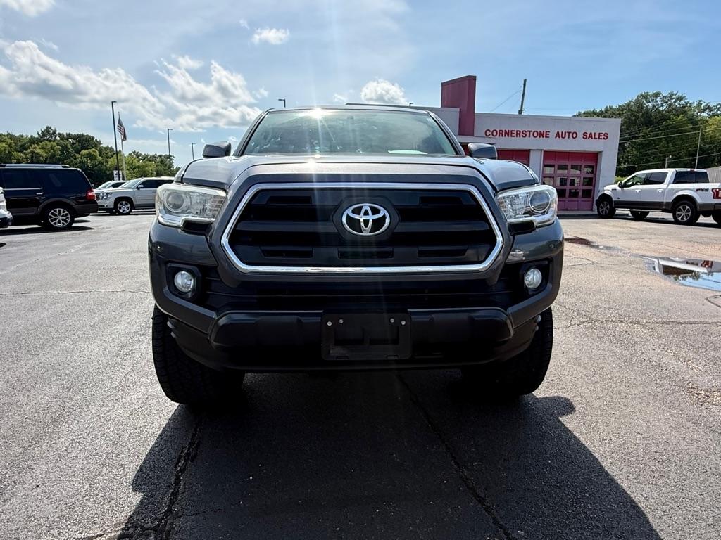Toyota Tacoma  2016