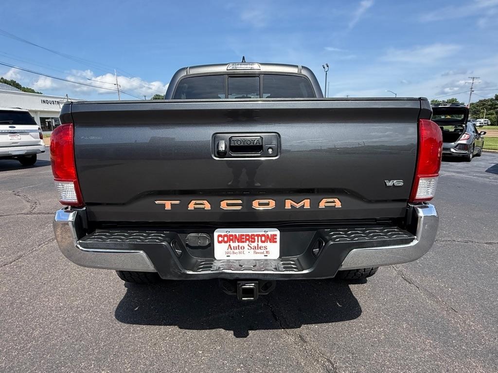 Toyota Tacoma  2016