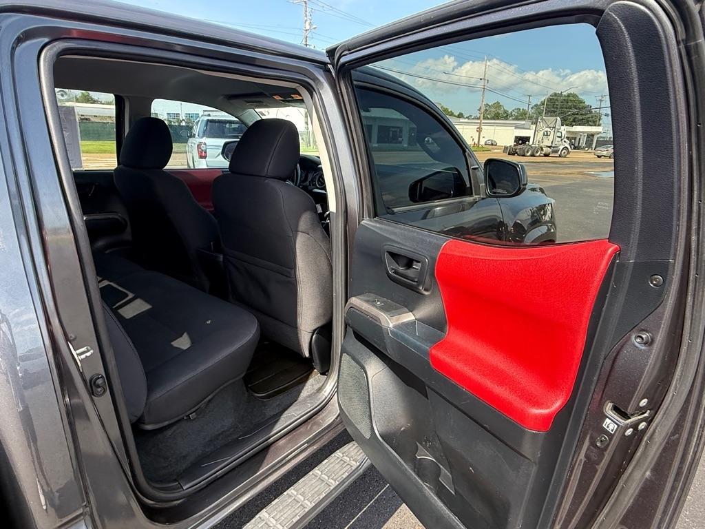 Toyota Tacoma  2016