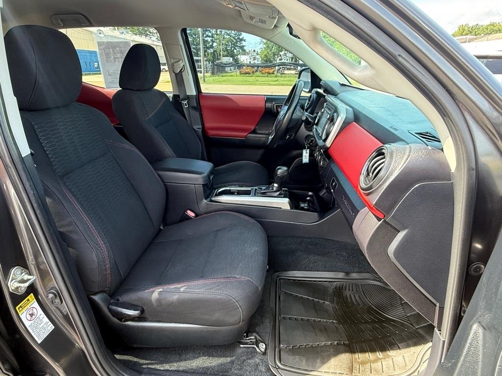 Toyota Tacoma  2016