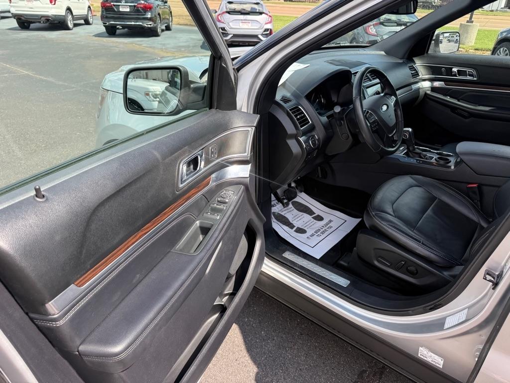 Ford Explorer  2019