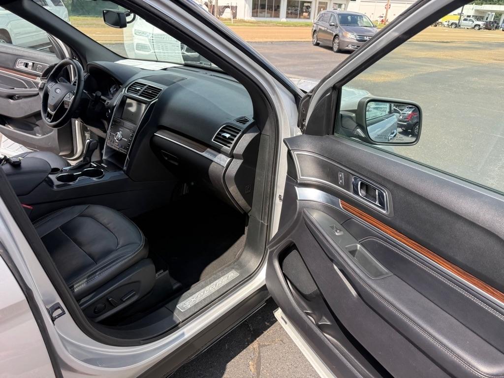 Ford Explorer  2019