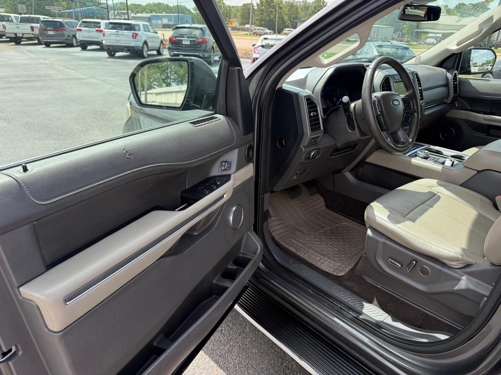 Ford Expedition  2019