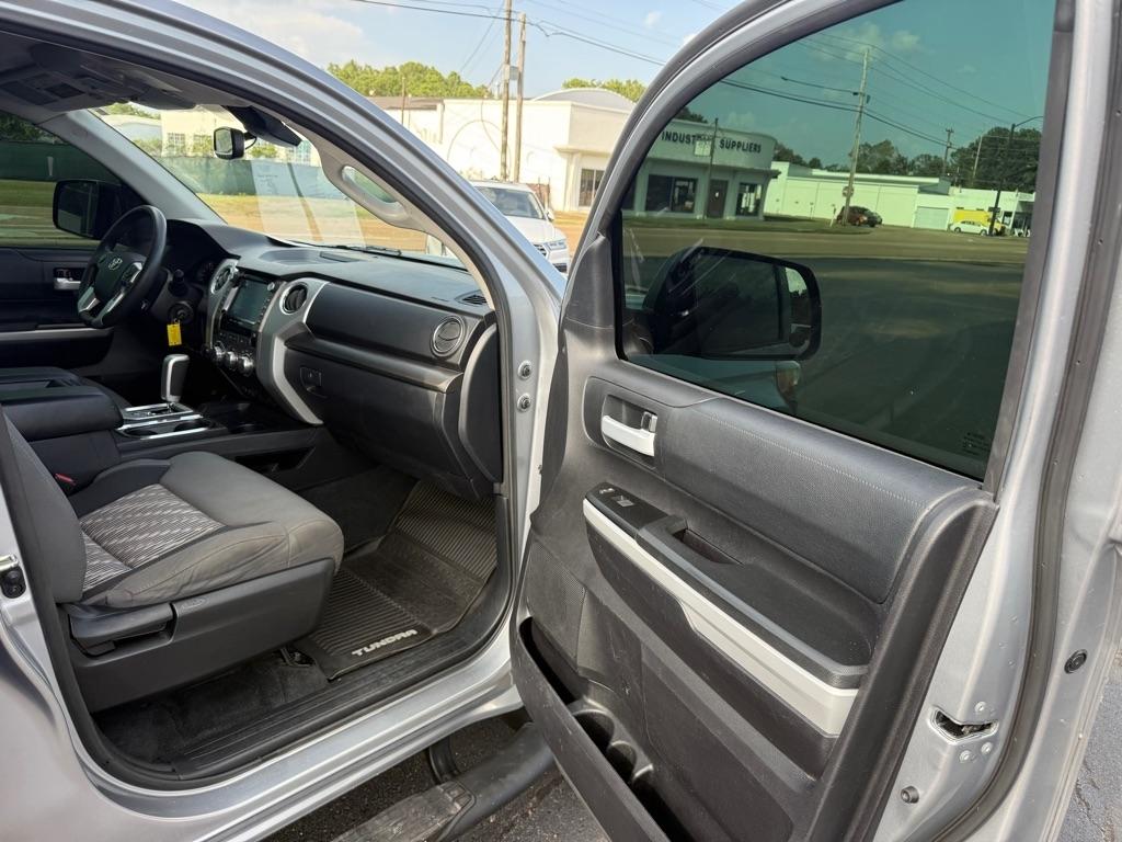 Toyota Tundra  2020